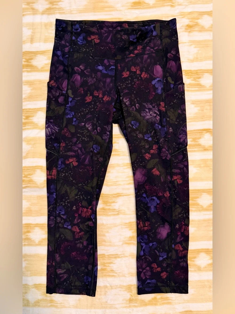 Lululemon Speed Up Crop Leggings Frozen Flourish Floral Size 6 w/ Pockets